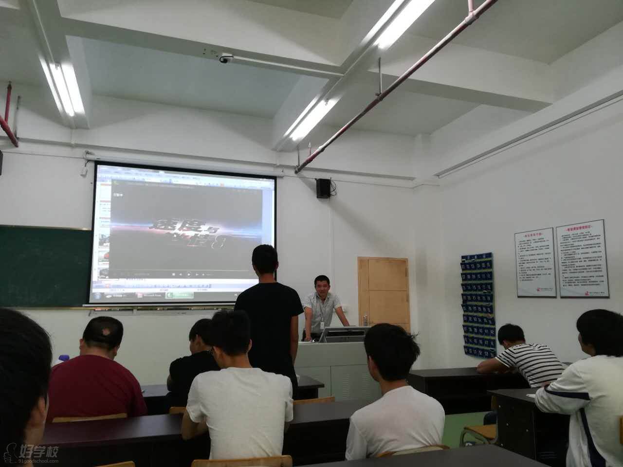 广东新城技工学校的课室